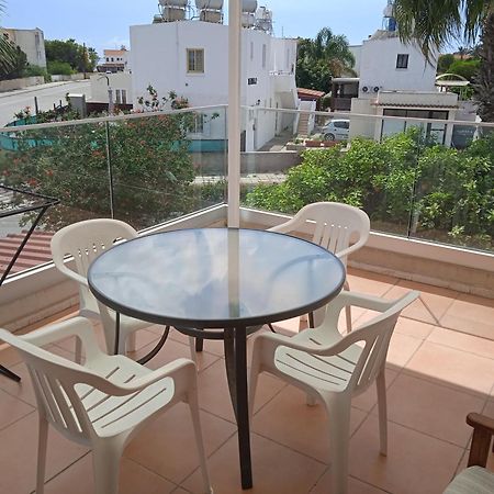 Larnaca, Pervolia 1 Bedroom Seaside Apartment Kültér fotó