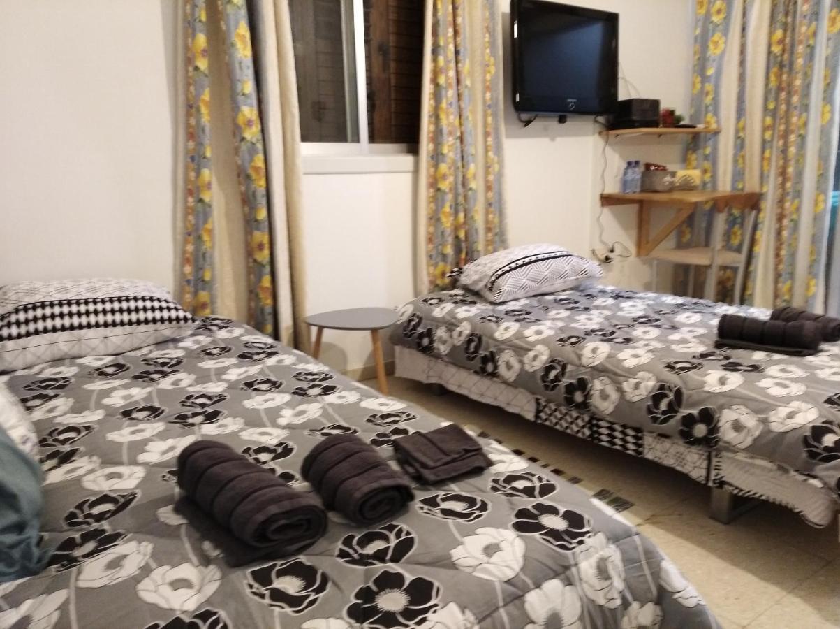 Larnaca, Pervolia 1 Bedroom Seaside Apartment Kültér fotó