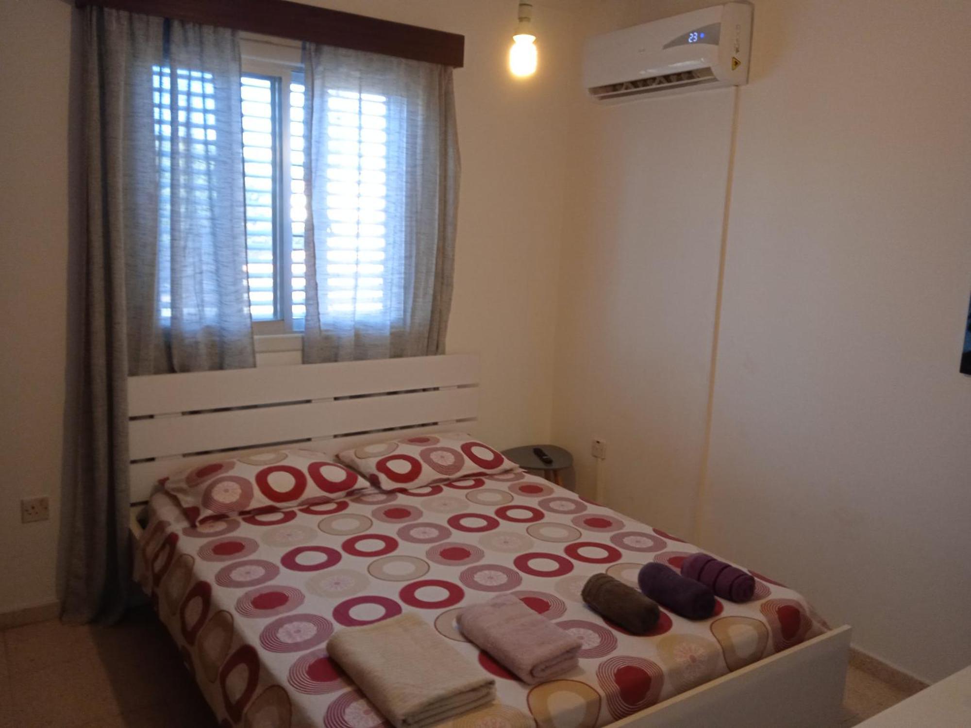 Larnaca, Pervolia 1 Bedroom Seaside Apartment Kültér fotó